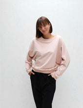 Load image into Gallery viewer, Chalk Daisy Batwing sweatshirt | dusky pink
