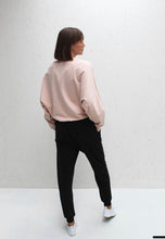 Load image into Gallery viewer, Chalk Daisy Batwing sweatshirt | dusky pink
