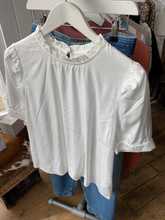 Load image into Gallery viewer, Nümph Short Sleeve BLouse

